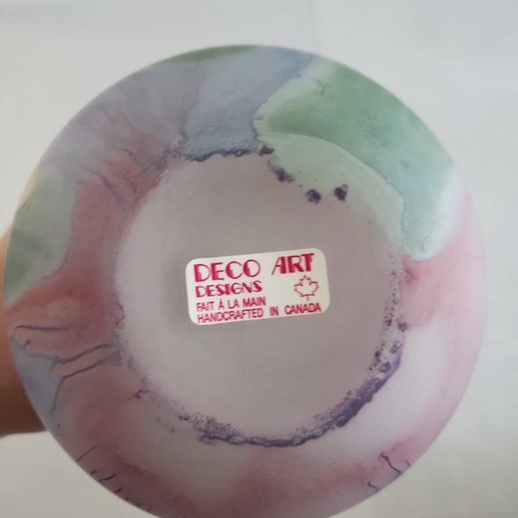 Vintage pink Deco Art Design Vase - Handcrafted in Canada - Picture 3 of 4